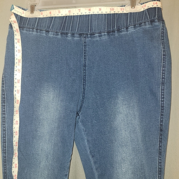 Jennie Elastic Waist Flare Pant main image 0